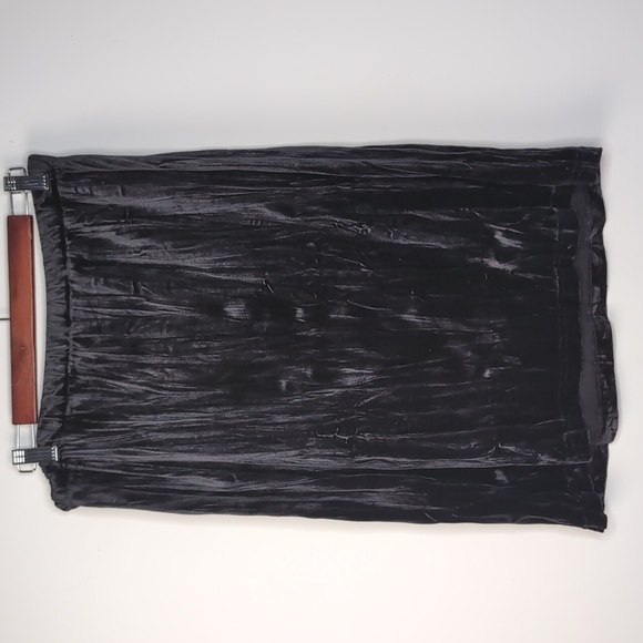 Thyme Maternity Large Adjustable Stretch Black Crushed Velvet Midi Skirt - Picture 2 of 4